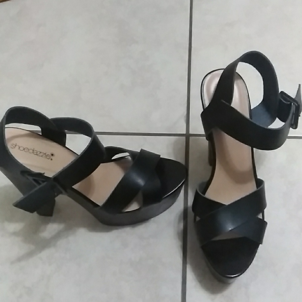Shoe Dazzle Cherissa Heels